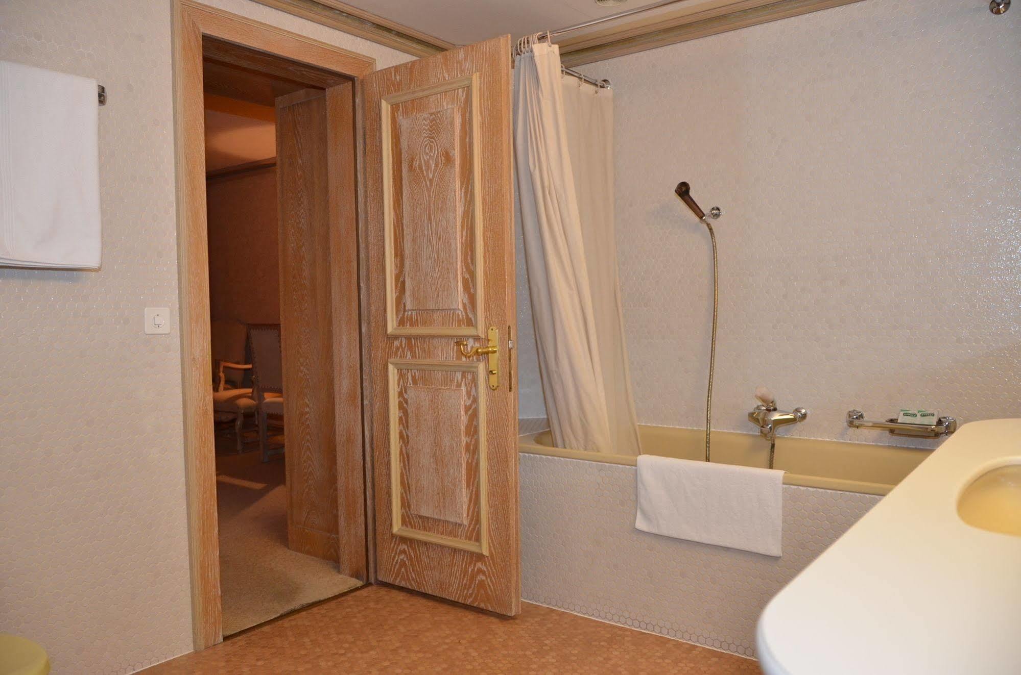 Drachenburg & Waaghaus Hotel Gottlieben Ngoại thất bức ảnh